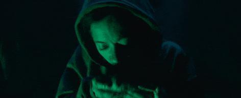 这片能爆，全靠女神下海卖命