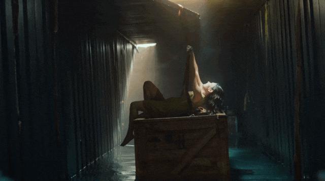 这片能爆，全靠女神下海卖命