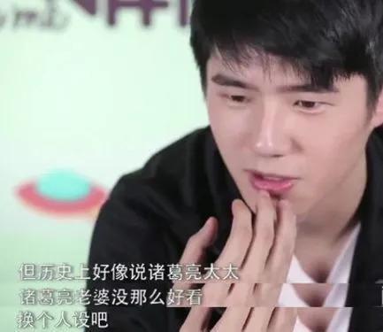 朱一龙嘴瓢“开车”，那些一开口就刹不住车的明星
