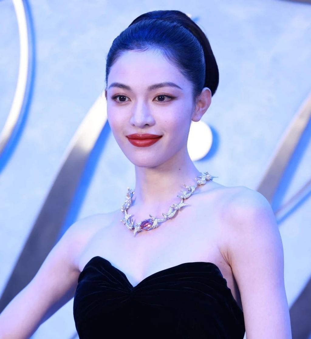 上海这一夜，女明星身材一个比一个辣，两代台剧男神一个帅一个普