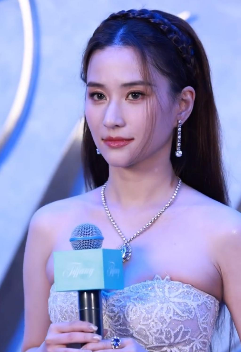上海这一夜，女明星身材一个比一个辣，两代台剧男神一个帅一个普