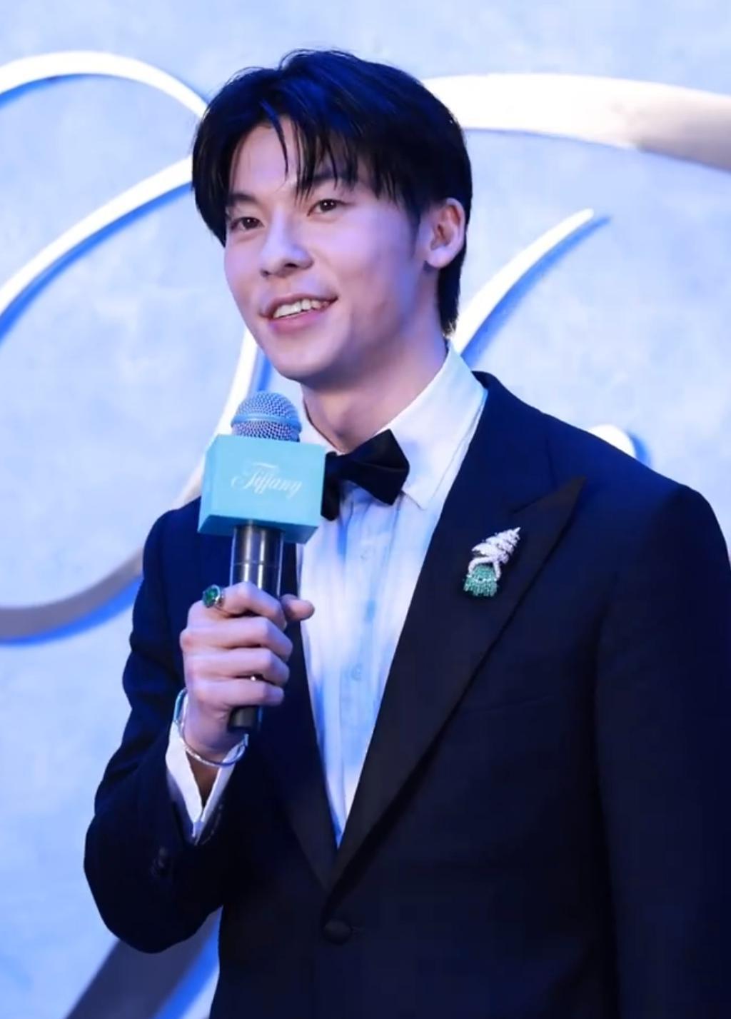 上海这一夜，女明星身材一个比一个辣，两代台剧男神一个帅一个普