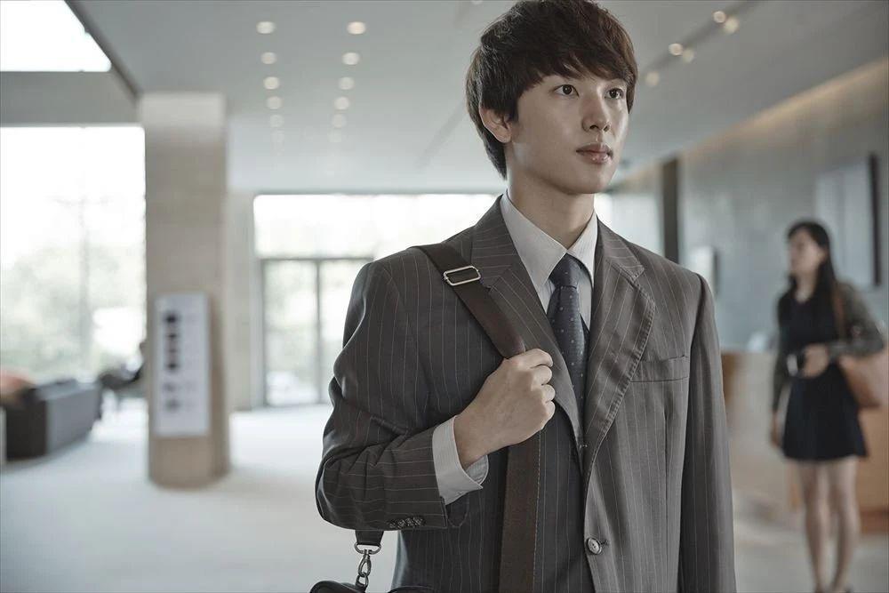 拒绝单休的应届毕业生，不是想躺平