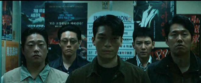 Disney 韩剧杀疯了，《超异能族》之后又出一部硬核黑帮剧