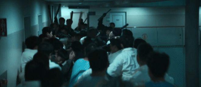 Disney 韩剧杀疯了，《超异能族》之后又出一部硬核黑帮剧