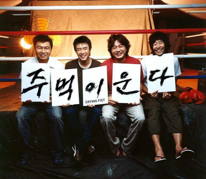 Disney 韩剧杀疯了，《超异能族》之后又出一部硬核黑帮剧