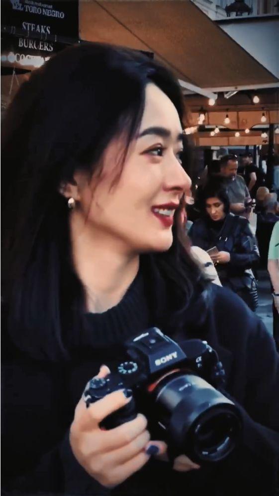 被传恋情绯闻，赵丽颖王一博同时更新动态