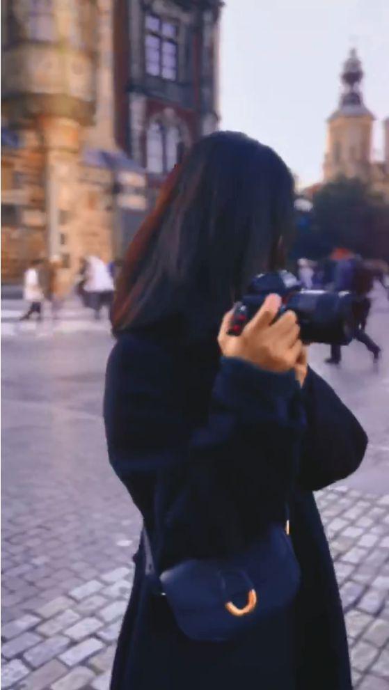 被传恋情绯闻，赵丽颖王一博同时更新动态