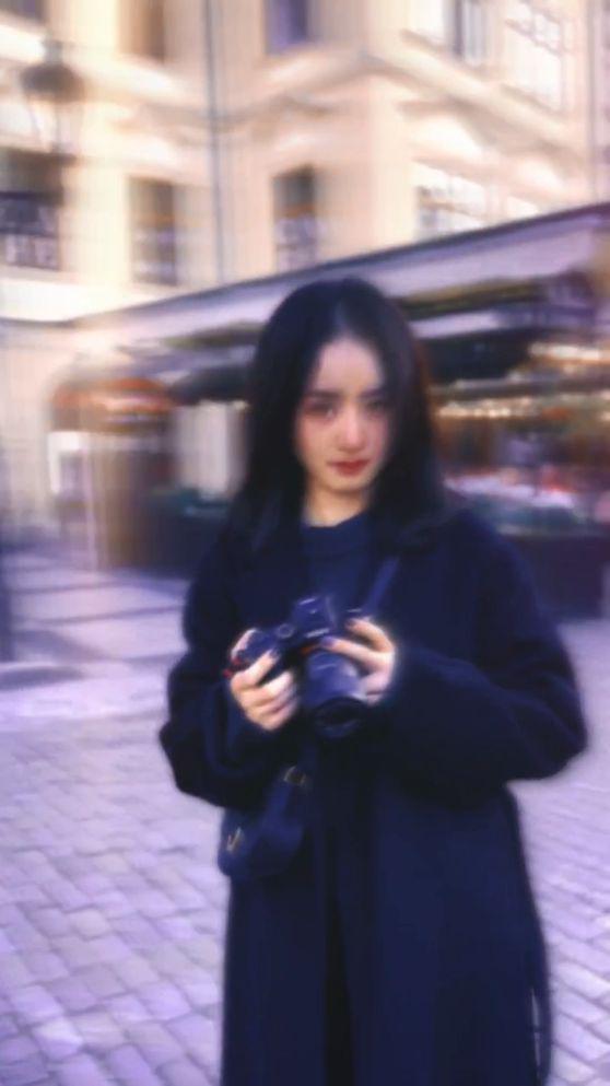 被传恋情绯闻，赵丽颖王一博同时更新动态