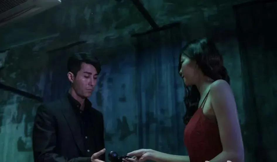 还记得忠武路女演员李絮吗？电影节红毯赢了…
