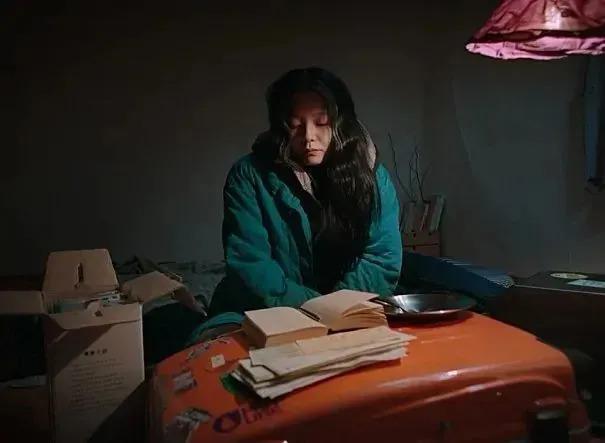 还记得忠武路女演员李絮吗？电影节红毯赢了…