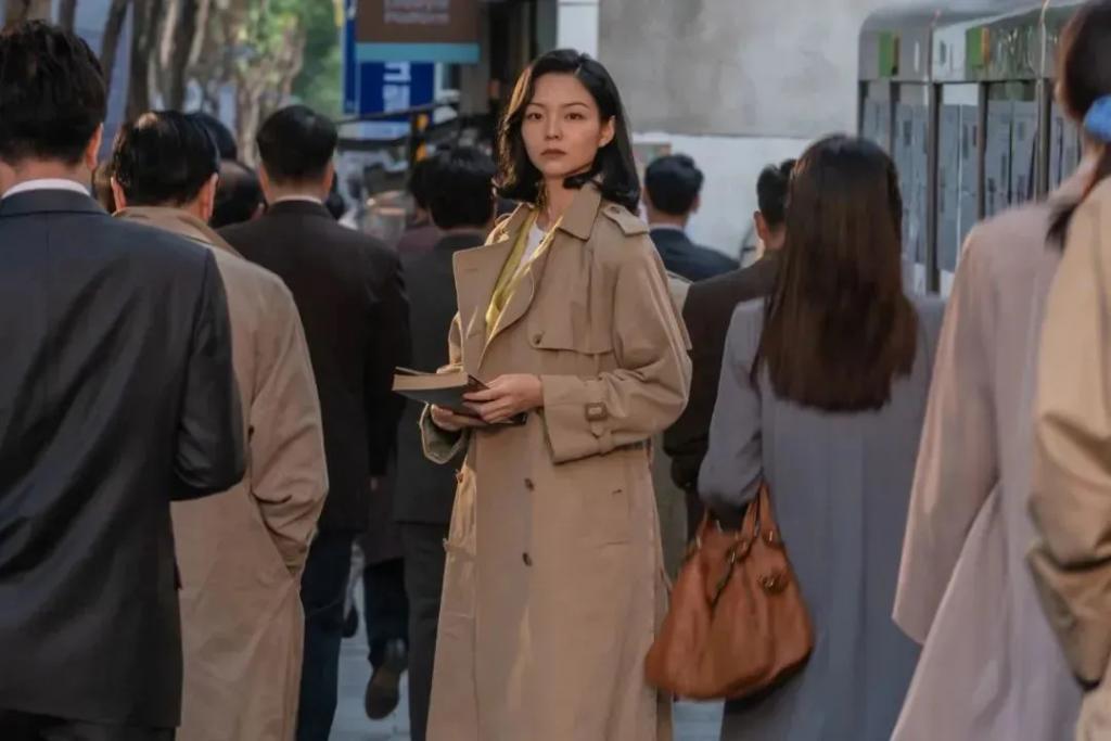 还记得忠武路女演员李絮吗？电影节红毯赢了…