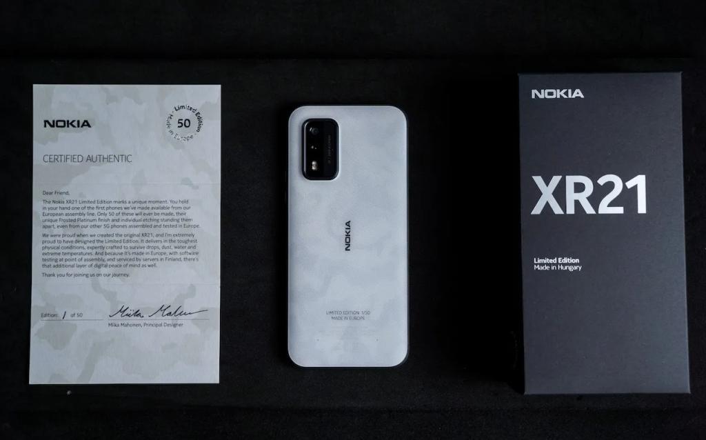 诺基亚，这下真成 “ 山寨机 ” 了！