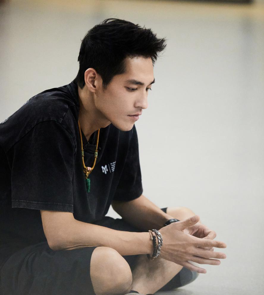 又一对模范夫妻离了!这是装不下去了.