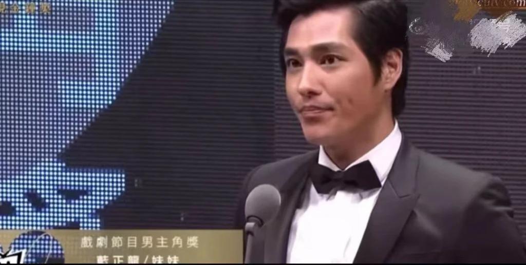 又一对模范夫妻离了!这是装不下去了.