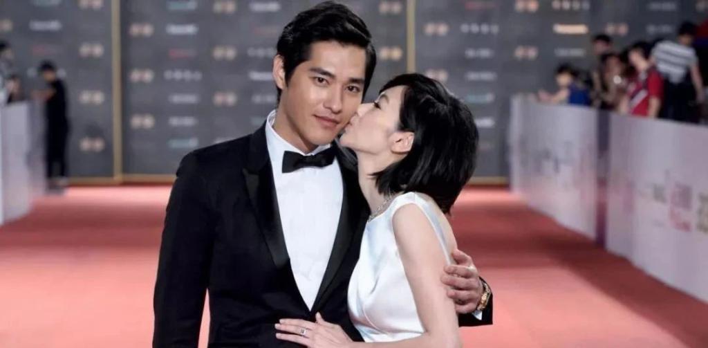 又一对模范夫妻离了!这是装不下去了.