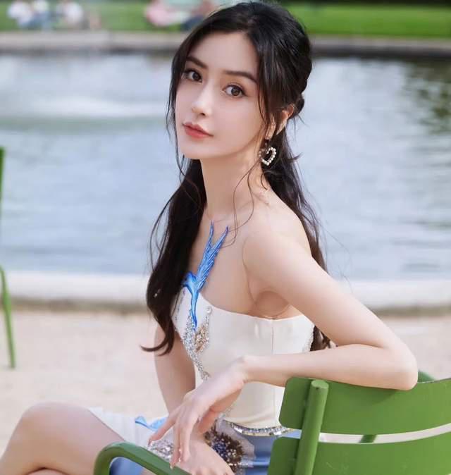 杨颖再次缺席商务活动，代言升级一事搁浅，要躲到什么时候？