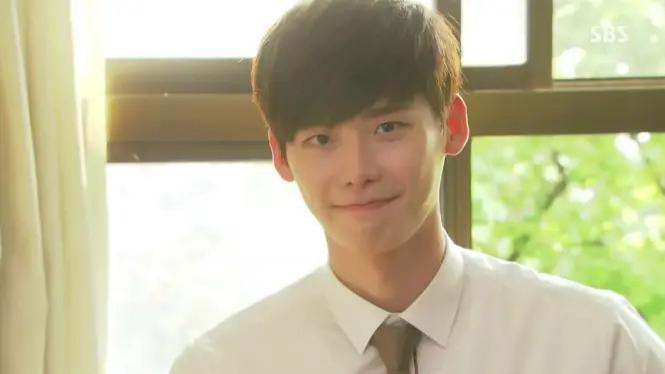 这是突然换了个头啊