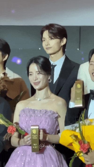 还记得林智妍吗？妍珍呐，恭喜你获奖