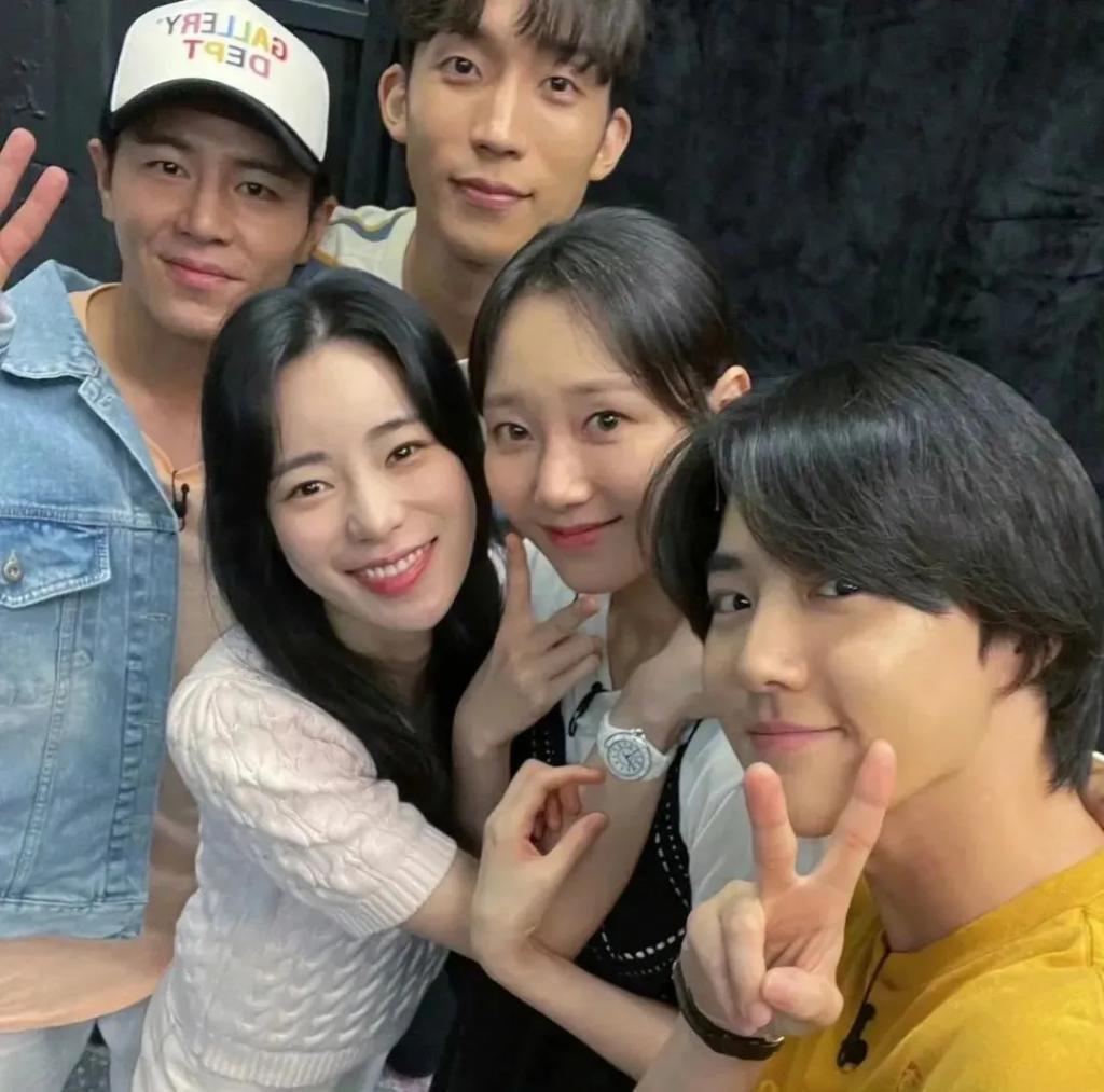 还记得林智妍吗？妍珍呐，恭喜你获奖