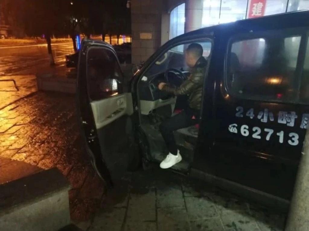 95后直面同辈死亡：还没参加过婚礼，先参加了葬礼