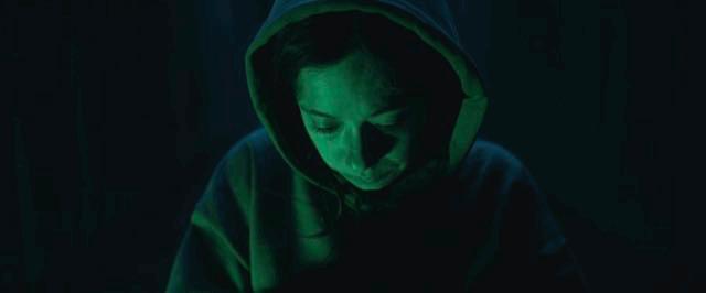 她这一脱，登顶网飞收视冠军