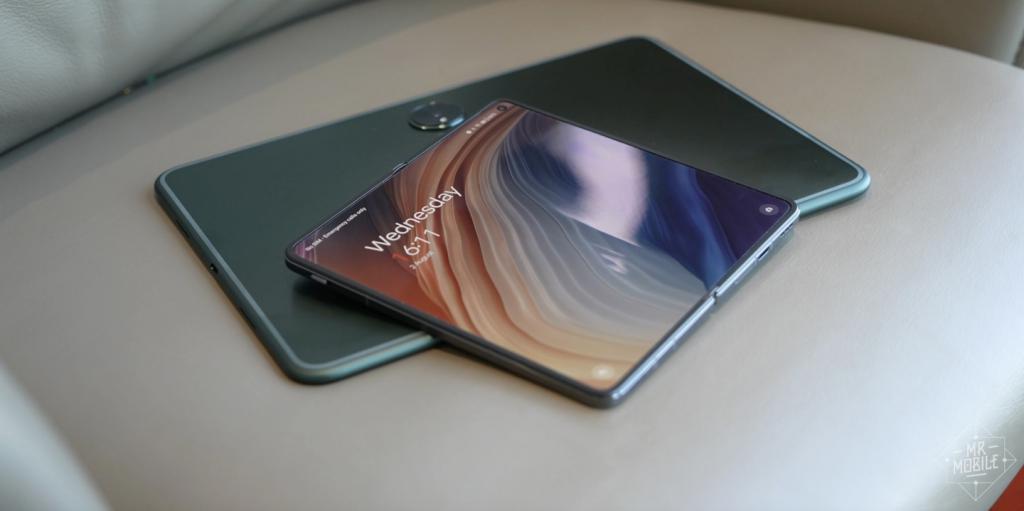 一加 Open 折叠屏手机真机曝光：方正机身设计，折痕表现较好