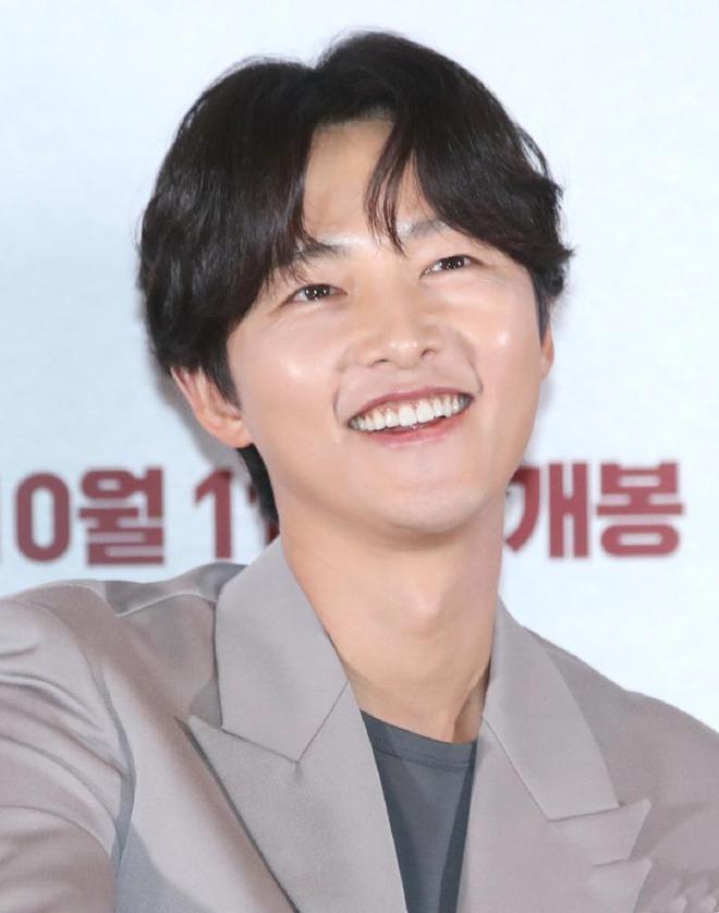 宋仲基定居罗马进军国际市场失利 所有试镜全落选