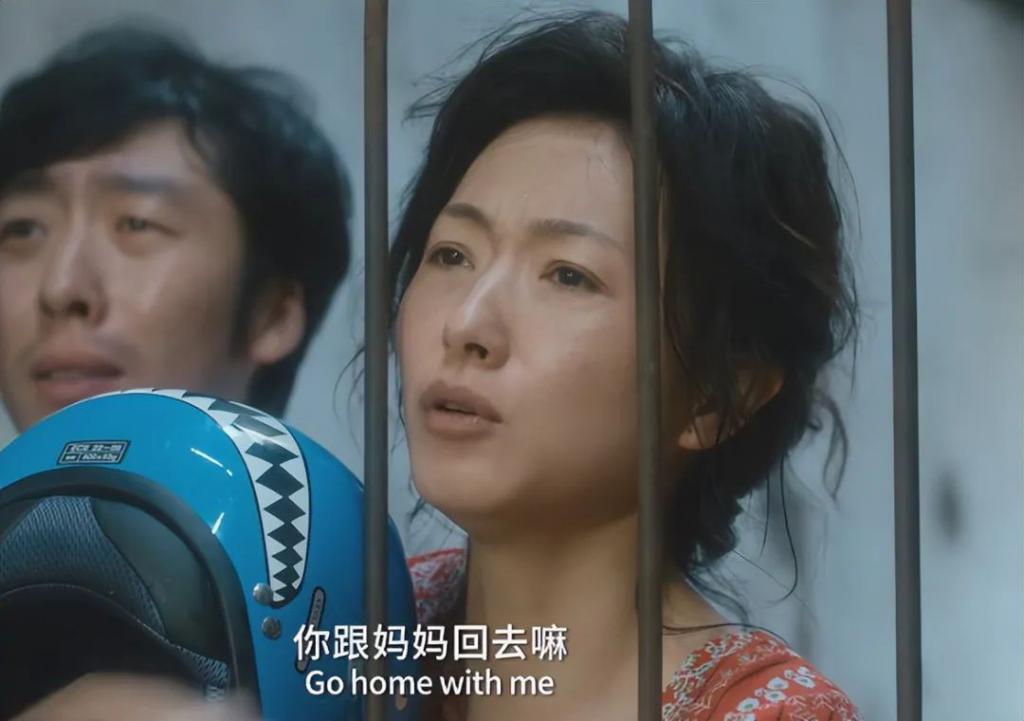 王一博爆冷入围“金鸡奖最佳男配”，背后是金鸡奖上的魔幻与清醒