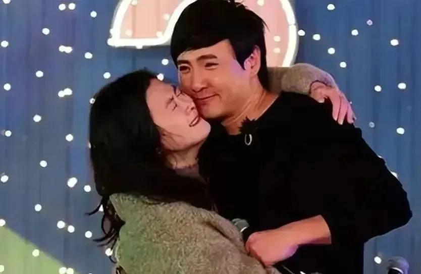 “胖成球”的沈腾妻子，让人看清了娱乐圈世态炎凉