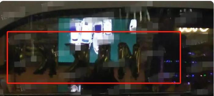 私下恋曝光!密会圈外富豪,整容认不出…