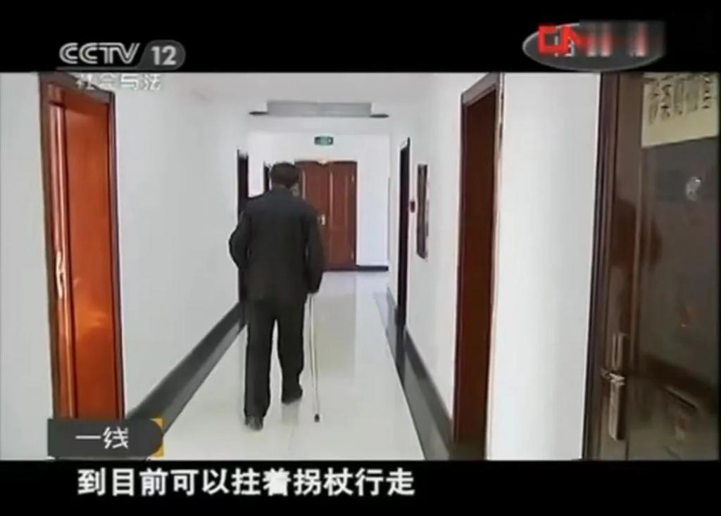 史上最强逃犯：潜逃13年，拍40多部戏，被抓时已是大明星