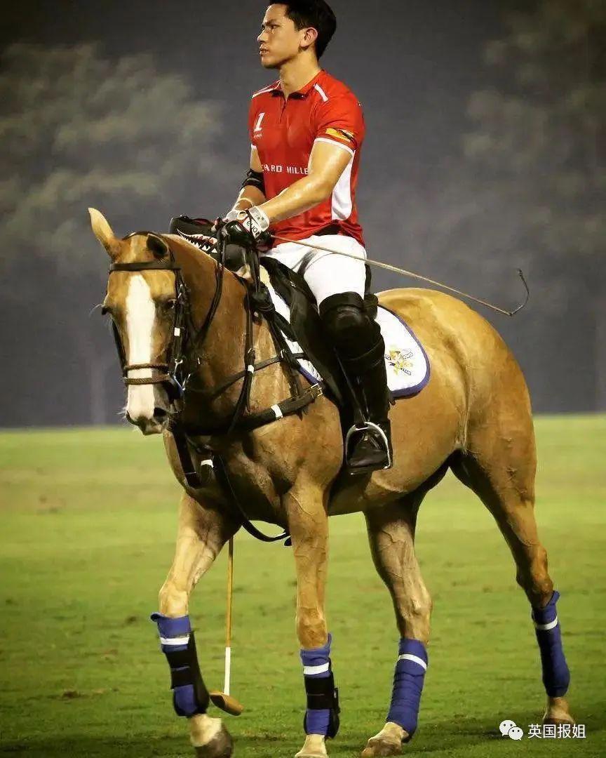 2000亿身家亚洲最性感王子订婚！与青梅竹马女友顶奢婚礼举世瞩目！