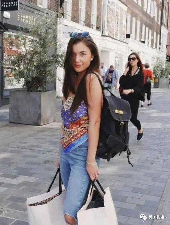 2000亿身家亚洲最性感王子订婚！与青梅竹马女友顶奢婚礼举世瞩目！