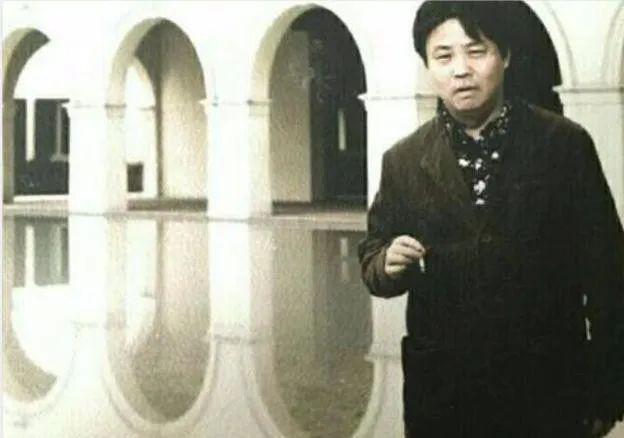 作家余华已死，网红余华活着