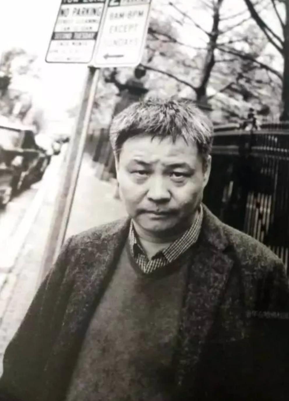 作家余华已死，网红余华活着