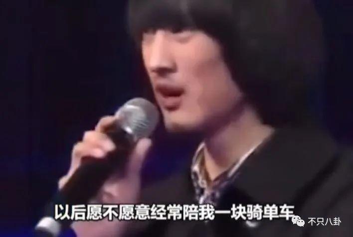 渣男遇上拜金女，这段狗血婚姻真让人无法理解！