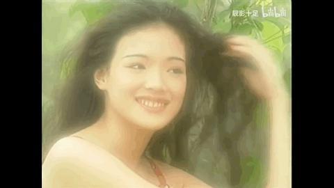 她一脱成名，混乱半生，40岁嫁给了爱情