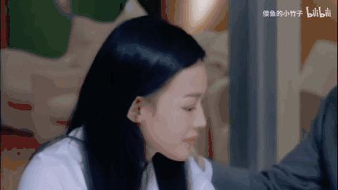 她一脱成名，混乱半生，40岁嫁给了爱情