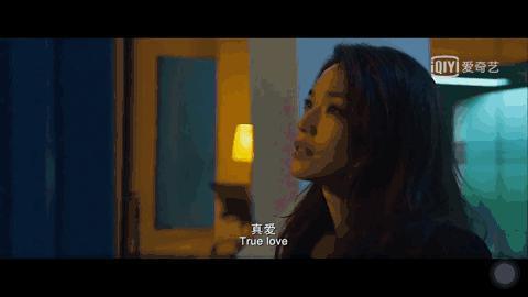 她一脱成名，混乱半生，40岁嫁给了爱情