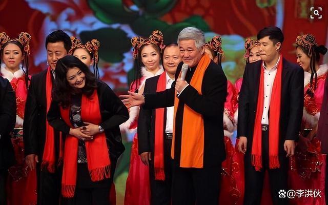 赵本山操碎心！为徒弟补缴上亿元税款，定时尿检以防徒弟涉毒