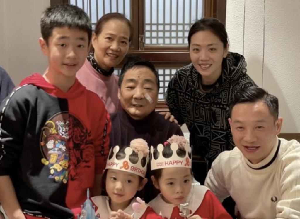 还记得奥运冠军杨威吗？终身佩戴呼吸机？