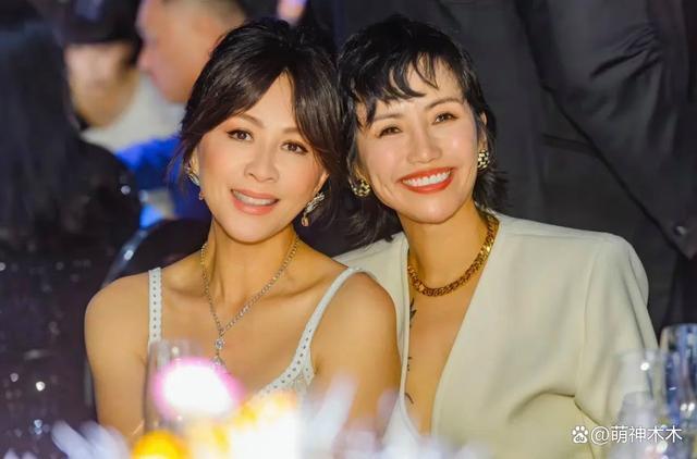 杨颖被浙江台除名后，闺蜜否认其受影响，称杨颖不会凉的