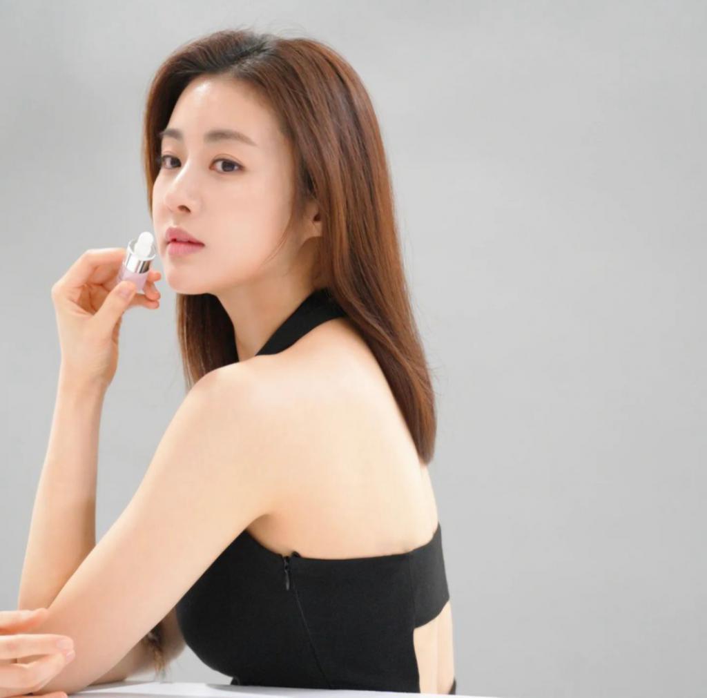 美女演员怀二胎了！还是那么美！