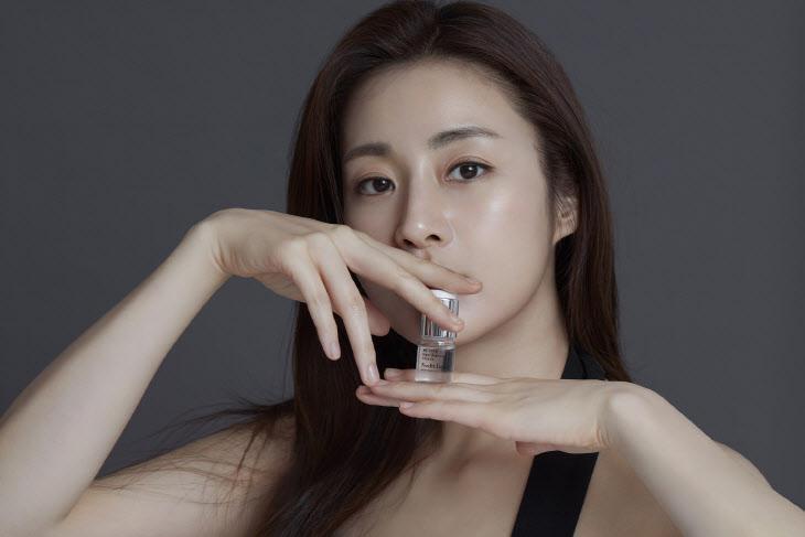 美女演员怀二胎了！还是那么美！