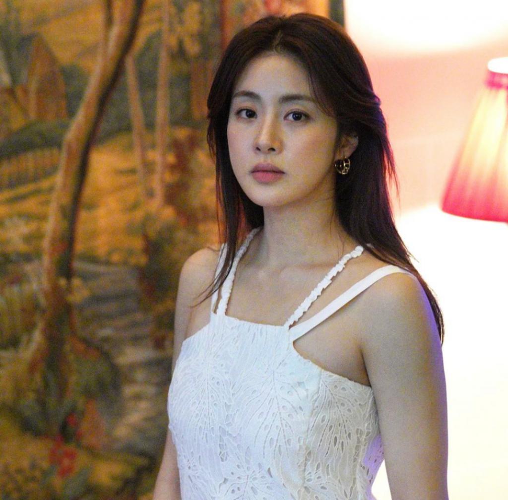 美女演员怀二胎了！还是那么美！