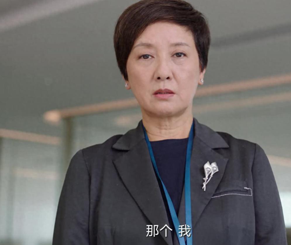 65岁邓婕对比70岁刘晓庆，自然和医美的差距一目了然