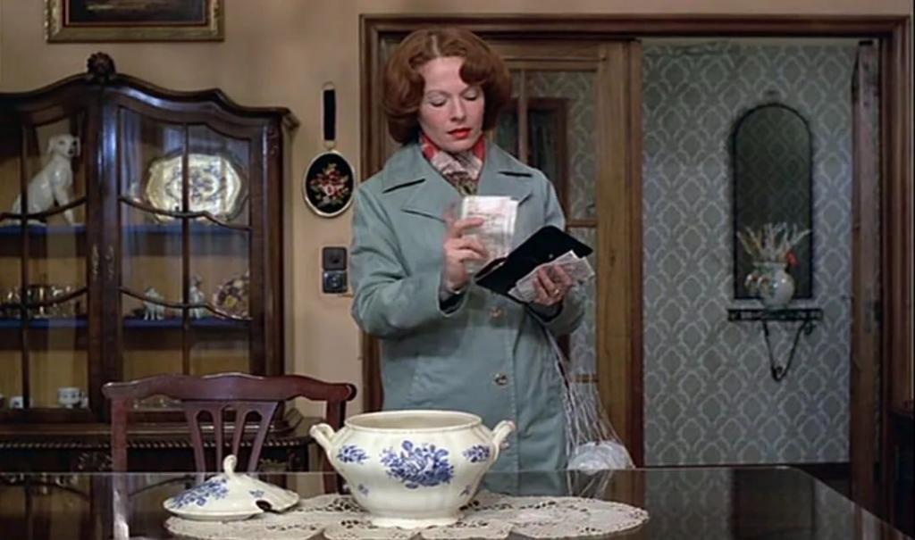 别再跟我谈妻子的情绪价值了