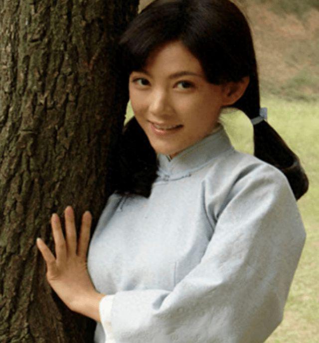 34岁美女演员去世 突遭车祸高位截瘫 父母难释怀