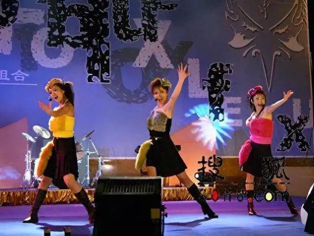34岁美女演员去世 突遭车祸高位截瘫 父母难释怀